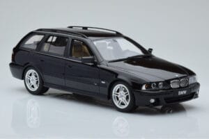 BMW 540 E39 Touring M Package Melns Otto 1:18 OT1013 Sveķi — attēls 4 no 6