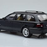 BMW 540 E39 Touring M Package Melns Otto 1:18 - image 5 of 6