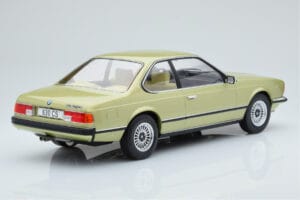 BMW 628 CSi E24 Gaiši Zaļš MCG 1:18 MCG18163 Metāls — attēls 2 no 5