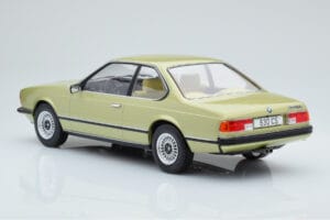 BMW 628 CSi E24 Gaiši Zaļš MCG 1:18 MCG18163 Metāls — attēls 4 no 5
