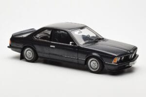 BMW 635 CSi E24 Diamant Melns Metaliks AUTOart 1:18 70521 Metāls — attēls 6 no 8