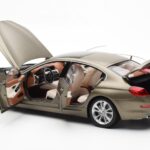 BMW 650i F06 Gran Coupe Frozen Bronzs Metallic Paragon 1:18 - image 5 of 8