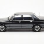 BMW 733i E23 Melns Metallic KK-Scale 1:18 - image 3 of 6