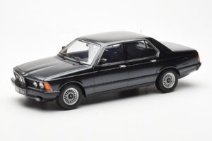 BMW 733i E23 Melns Metallic KK-Scale 1:18