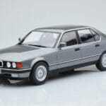 BMW 7 Series E32 740i Sudrabs MCG 1:18 MCG18161 Metāls