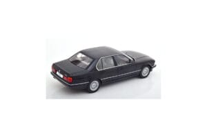BMW 750i E32 Melns MCG 1:18 MCG18162 Metāls — attēls 2 no 3