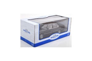 BMW 750i E32 Melns MCG 1:18 MCG18162 Metāls — attēls 3 no 3