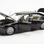 BMW 760Li E66 Melns Kyosho 1:18 - image 2 of 9