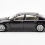 BMW 760Li E66 Melns Kyosho 1:18 - image 4 of 9