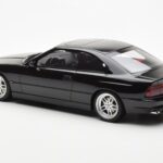 BMW 850 CSi E31 Melns Otto 1:18 - image 5 of 6