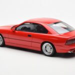 BMW 850 CSi E31 Sarkans Otto 1:18 - image 5 of 6