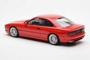 BMW 850 CSi E31 Sarkans Otto 1:18 OT158 Sveķi — attēls 5 no 6