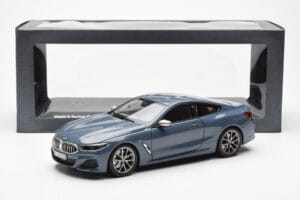 BMW 850i G15 Barcelona Blue Metallic Norev 1:18 80432450995 Metāls — attēls 8 no 8
