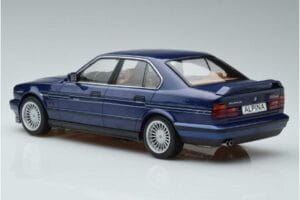 BMW Alpina B10 4.6 E34 Zils MCG 1:18 MCG18230 Metāls — attēls 5 no 6