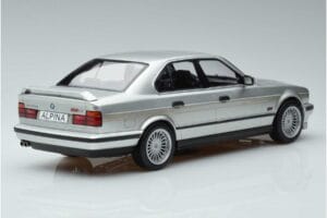 BMW Alpina B10 4.6 E34 Sudrabs MCG 1:18 MCG18231 Metāls — attēls 2 no 5
