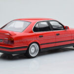 BMW Alpina B10 E34 Biturbo Sarkans Otto 1:18 - image 2 of 6