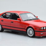 BMW Alpina B10 E34 Biturbo Sarkans Otto 1:18 - image 4 of 6