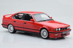 BMW Alpina B10 E34 Biturbo Sarkans Otto 1:18 OT648 Sveķi — attēls 4 no 6