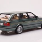 BMW Alpina B10 E34 Touring Tumši Zaļš MCG 1:18 - image 2 of 6