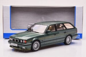 BMW Alpina B10 E34 Touring Tumši Zaļš MCG 1:18 MCG18331 Metāls — attēls 6 no 6