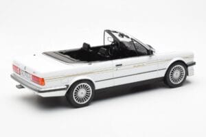 BMW Alpina C2 2.7 E30 Kabriolets Balts MCG 1:18 MCG18383 Metāls — attēls 2 no 6