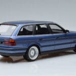 BMW Alpina B10 E34 4.0 Touring Zils Otto 1:18 OT944 Sveķi - image 2 of 6