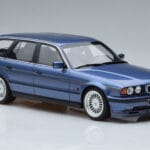 BMW Alpina B10 E34 4.0 Touring Zils Otto 1:18 OT944 Sveķi - image 4 of 6