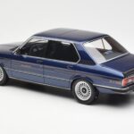 BMW Alpina B7S E12 Turbo Dark Sapphire Zils Metālisks Otto 1:18 - image 5 of 6