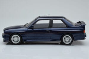 BMW Alpina B6 E30 3.5S Zils Otto 1:18 OT141 Sveķi — attēls 3 no 6