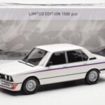 BMW M535i E12 Balts Norev 1:18 - image 5 of 5