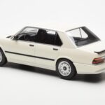 BMW M535i E28 Balts Norev 1:18 - image 5 of 6
