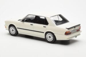 BMW M535i E28 Balts Norev 1:18 183260 Metāls — attēls 5 no 6