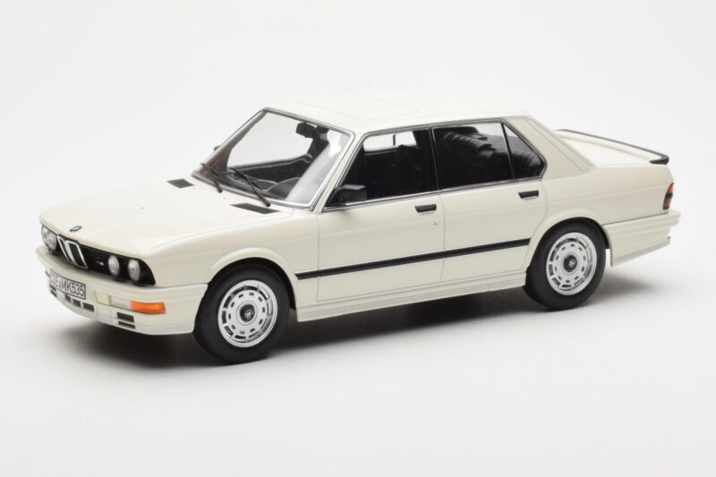 BMW M535i E28 Balts Norev 1:18