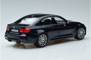BMW M3 F80 Competition Zils Norev 1:18 183236 Metāls — attēls 3 no 7