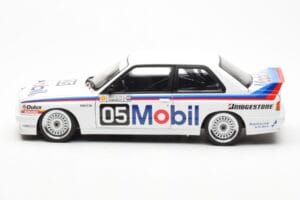 BMW M3 E30 #5 P. Brock Mobil ATCC 1988 AUTOart 1:18 88845 Metāls — attēls 4 no 8