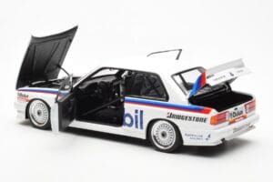 BMW M3 E30 #5 P. Brock Mobil ATCC 1988 AUTOart 1:18 88845 Metāls — attēls 5 no 8