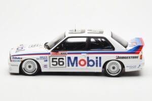 BMW M3 E30 #56 P. Brock / J. Richards Mobil Bathurst 1000 1988 AUTOart 1:18 88847 Metāls — attēls 4 no 9