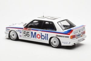 BMW M3 E30 #56 P. Brock / J. Richards Mobil Bathurst 1000 1988 AUTOart 1:18 88847 Metāls — attēls 7 no 9