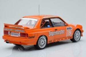 BMW M3 E30 Jagermeister #19 A. Hahne DTM Nurburgring 1992 IXO 1:18 18RMC082A Metāls — attēls 2 no 6