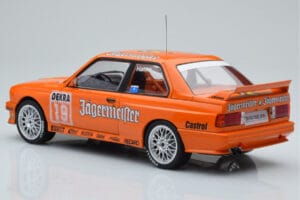 BMW M3 E30 Jagermeister #19 A. Hahne DTM Nurburgring 1992 IXO 1:18 18RMC082A Metāls — attēls 5 no 6