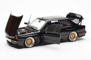 BMW M3 E30 Sport Evolution Melns Custom Wheels AUTOart 1:18 70562 Metāls — attēls 2 no 8