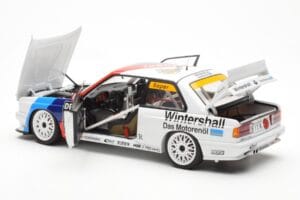 BMW M3 E30 #11 S. Soper Warsteiner DTM 1991 AUTOart 1:18 89146 Metāls — attēls 5 no 8