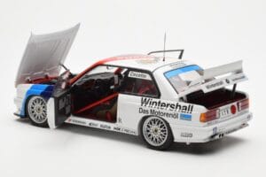 BMW M3 E30 #3 J. Cecotto Warsteiner DTM 1991 AUTOart 1:18 89145 Metāls — attēls 5 no 8