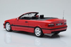 BMW M3 E36 Kabriolets Sarkans Otto 1:18 OT1048 Sveķi — attēls 5 no 6