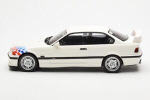 BMW M3 E36 Lightweight Balts Otto 1:18 OT569 Sveķi — attēls 3 no 6