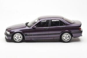 BMW M3 E36 Violets Otto 1:18 OT307 Sveķi — attēls 3 no 6