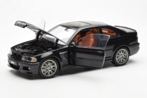 BMW M3 E46 Melns AUTOart 1:18 70541 Metāls — attēls 2 no 8