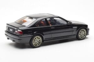 BMW M3 E46 Melns AUTOart 1:18 70541 Metāls — attēls 3 no 8