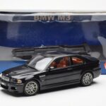 BMW M3 E46 Melns AUTOart 1:18 - image 8 of 8