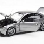 BMW M3 E46 CSL Pelēks Kyosho 1:18 - image 2 of 8